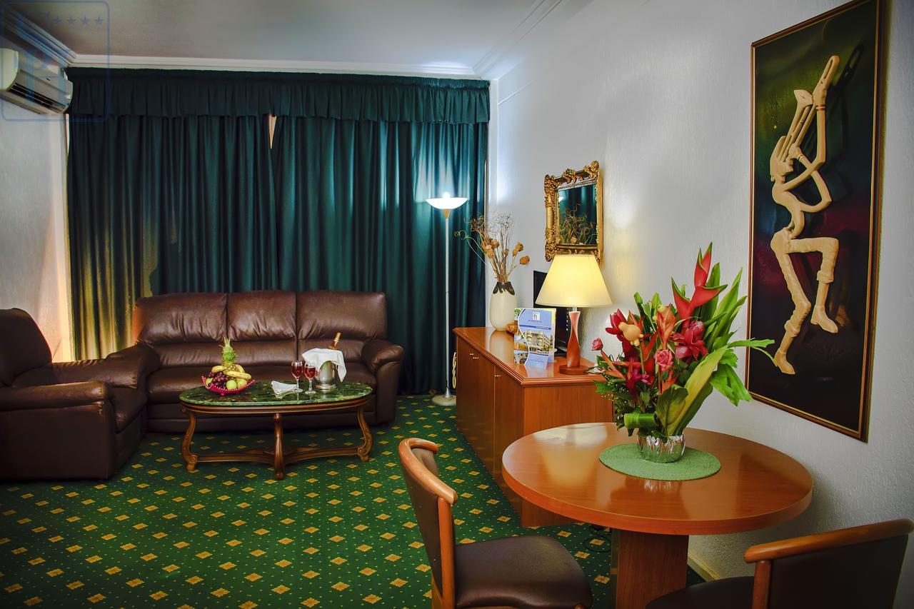 Hotel Splendid Ouagadougou Exteriér fotografie